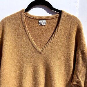 VTG Men's Neiman Marcus 100% Camel Hair V-Neck Pullover, Scotland, Large
